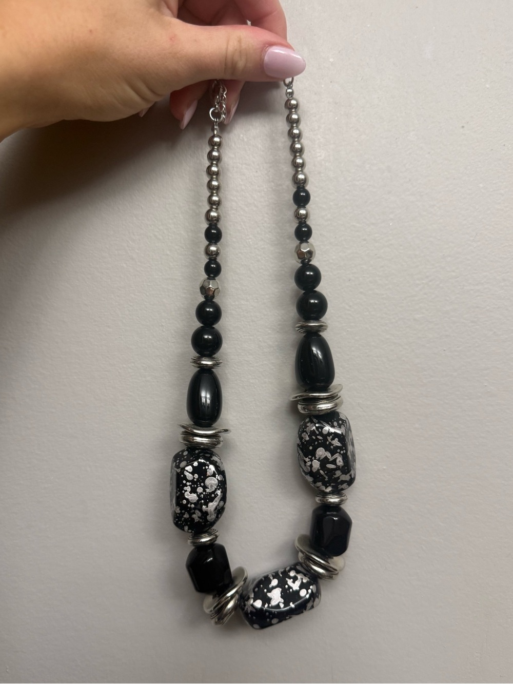 paparazzi Black and Silver Speckled Beaded Necklace